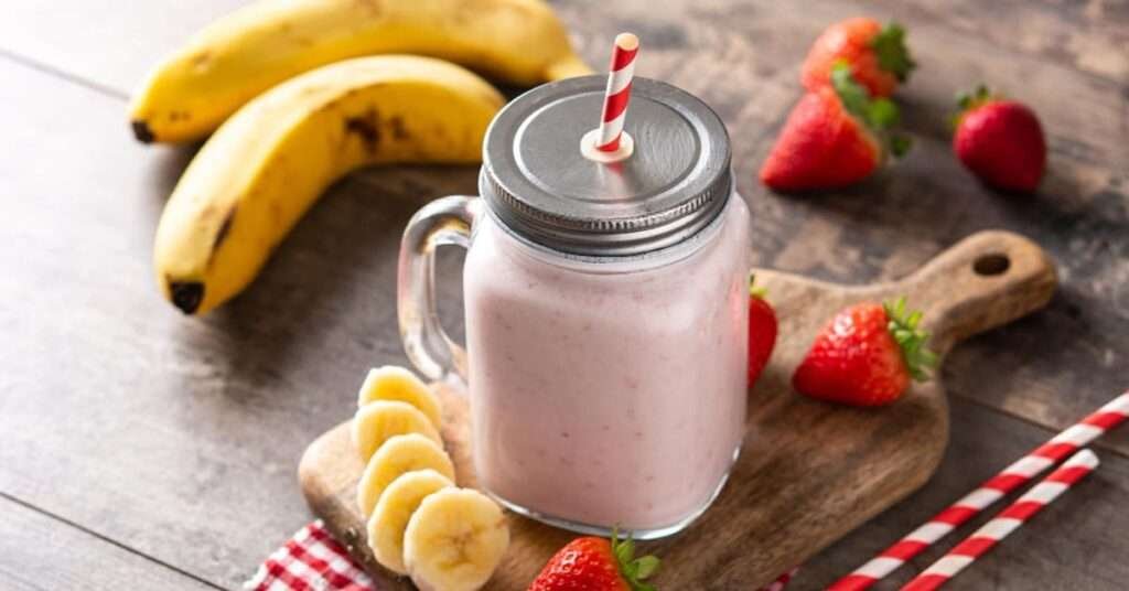 Banana-and-Strawberry-Smoothie-for-weight loss