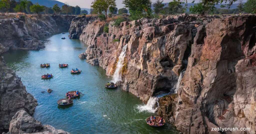 Hogenakkal-Falls-Tamil-Nadu-Nearest-Falls-to-me