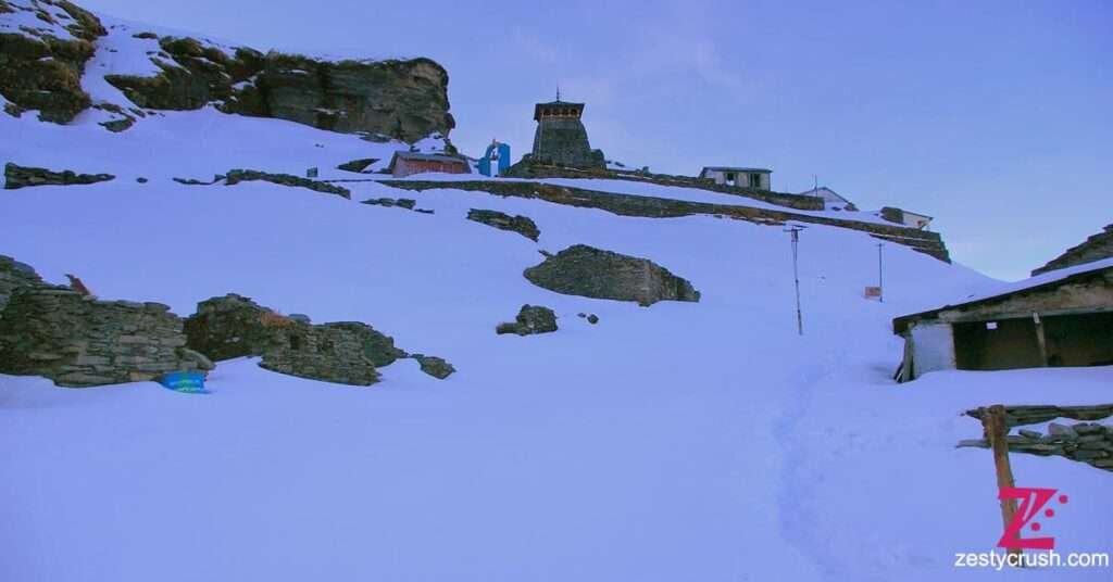 Tunganath-Temple-in-Winter.