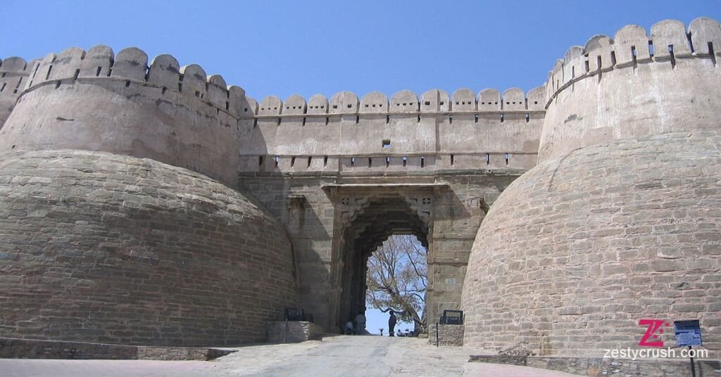 Kumbhalgarh-Fort-Entrance-Gate