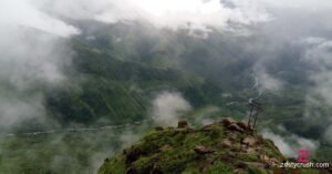 Assam a beautiful state in northeastern India is a gem of biodiversity. It is home to seven national parks each offering unique landscapes and wildlife experiences. Whether you are a wildlife enthusiast or nature lover Assam national parks are perfect destinations to explore. Let’s dive into the details including the best way to reach each park and where to stay.