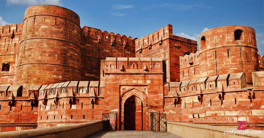 Tourist-Places-Near-Delhi-Within-300-Kms-Agra-Fort