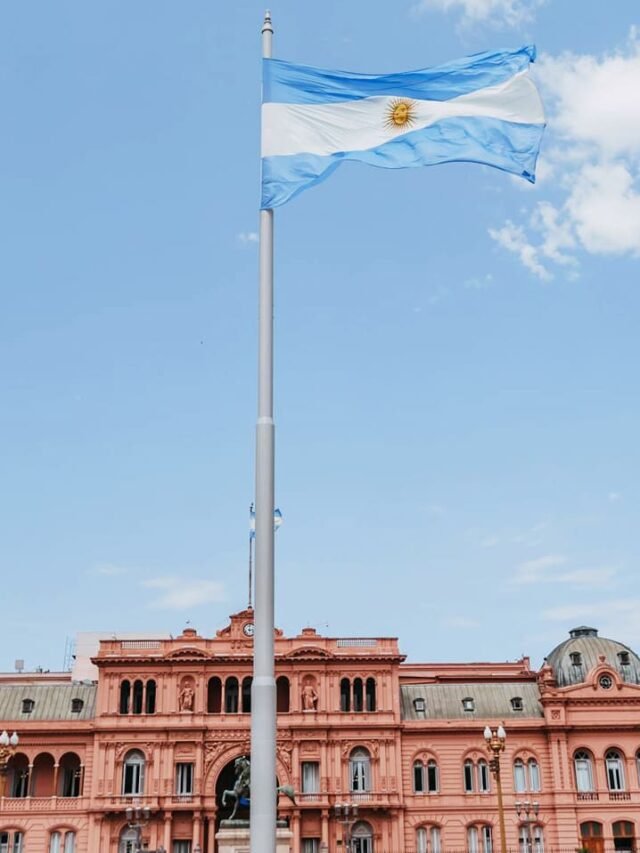 Plaza-de-Mayo-Buenos-Aires