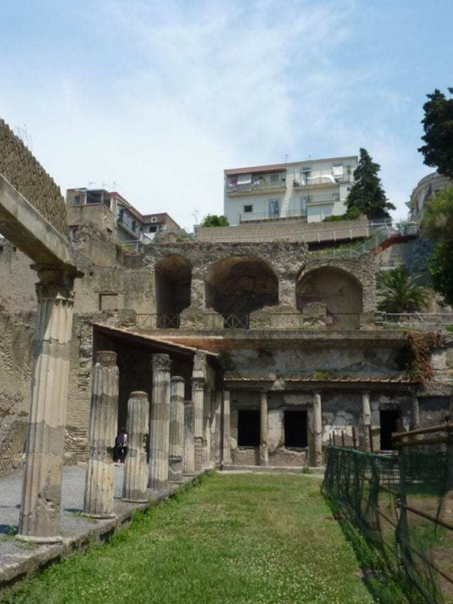 Facts About Herculaneum Town