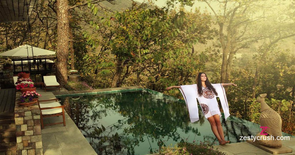 Swiming pool in Ananda