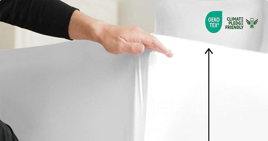 Extra deep fitted sheet