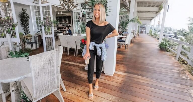 Vacation romper for women