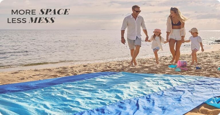 Waterproof beach mat