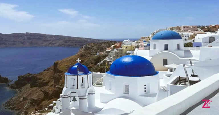 oia sea view Santorini