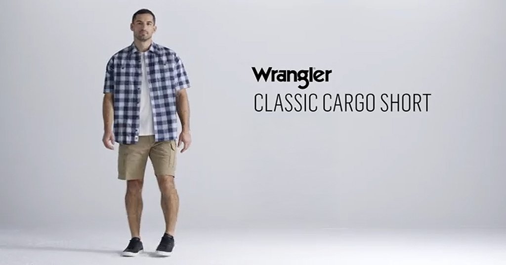 Breathable cargo shorts
