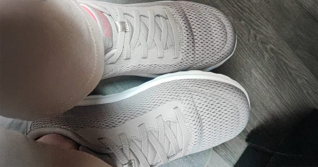 Breathable shoes for women travelers