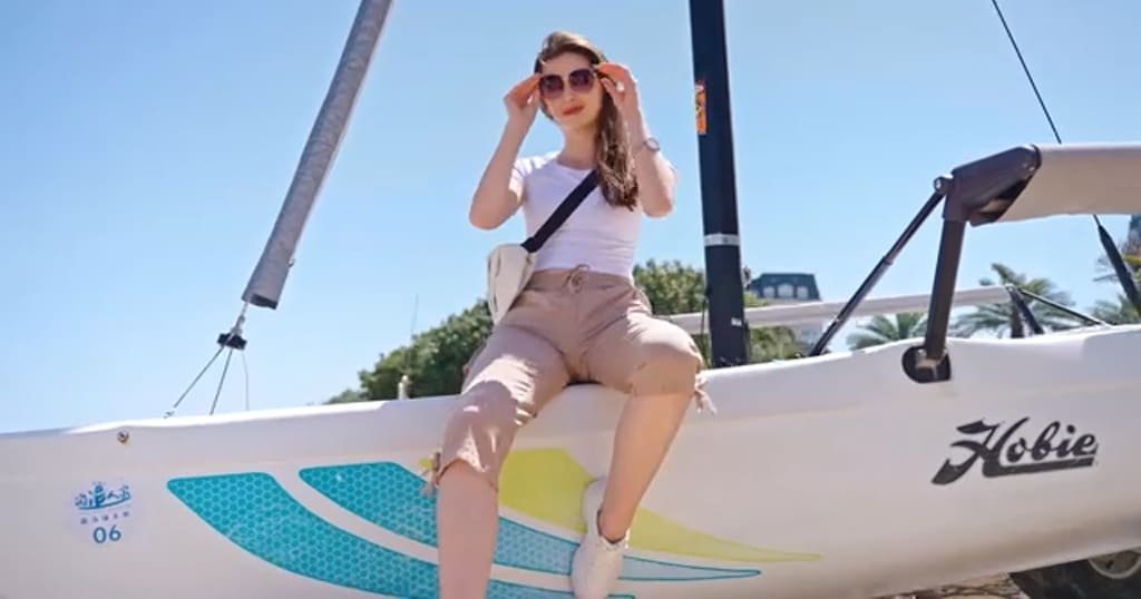 Women’s Cargo Capri Pants