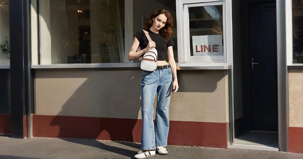 Compact organizer bag for women