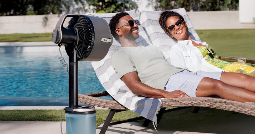 Cordless misting fan for outdoors