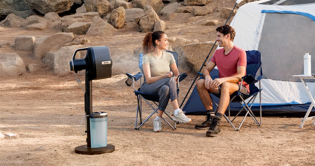 Pedestal or tabletop fan with mist