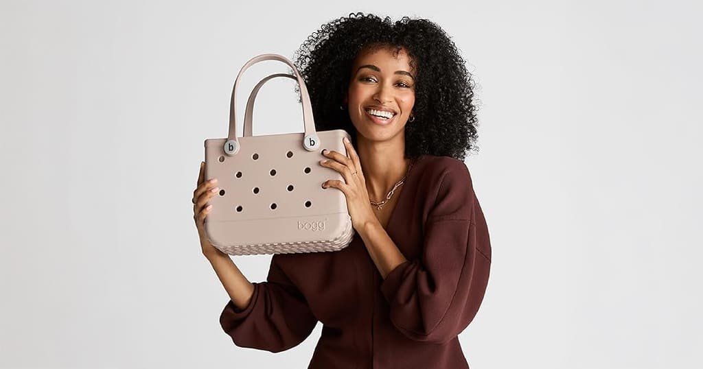 Waterproof travel tote bag