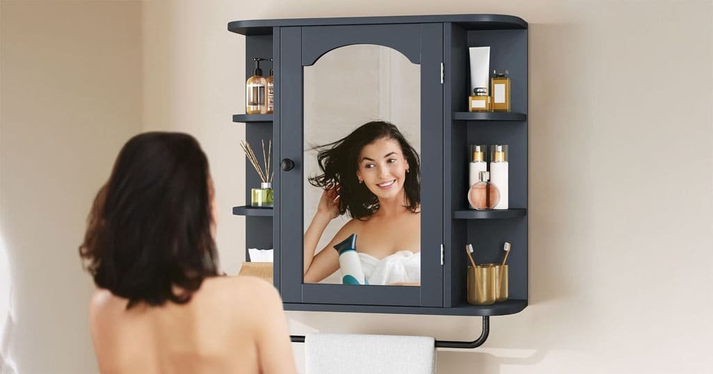 Bathroom medicine cabinet with mirror