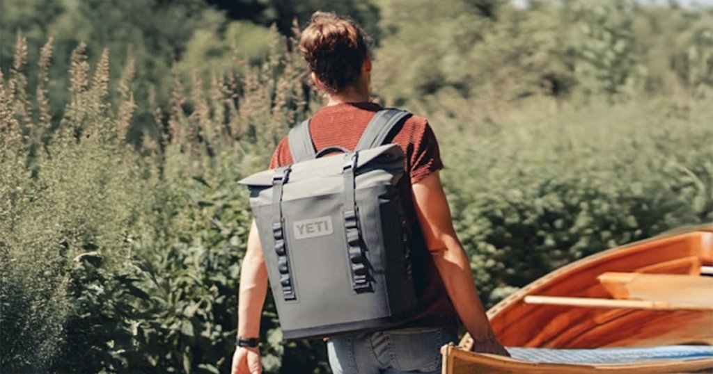 Cold retention soft cooler