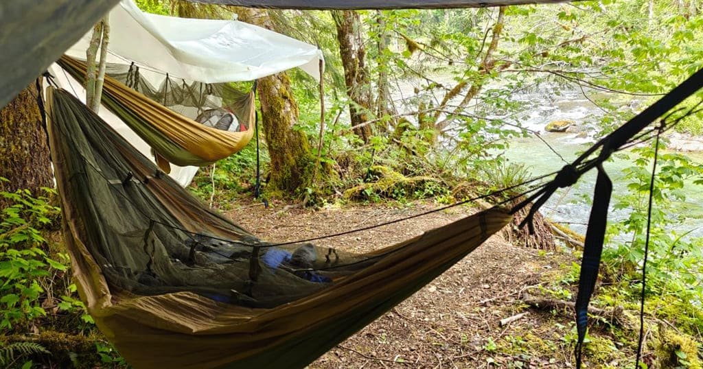Lightweight outdoor hammock