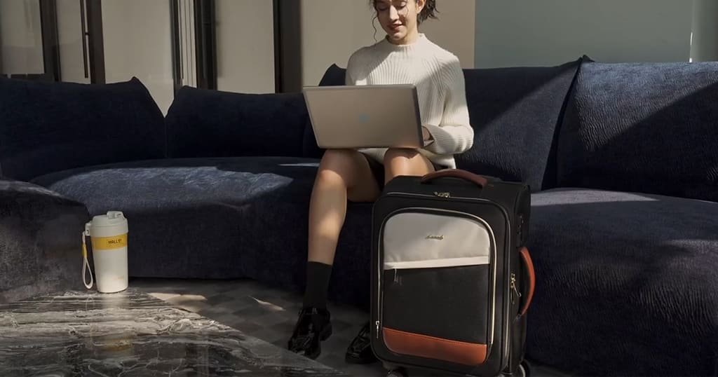 Spinner wheels luggage set