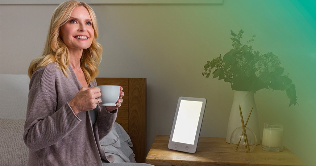 UV-free light therapy lamp