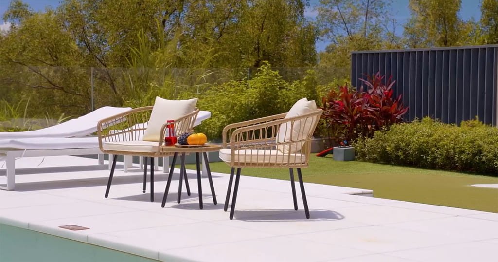 Weatherproof patio furniture set